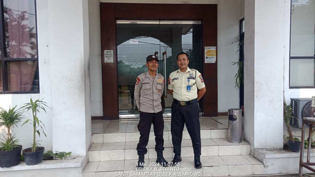 Pastikan Keamanan di Objek Vital Bank Panin, Polsek Asemrowo Laksanakan Patroli Keamanan 3C