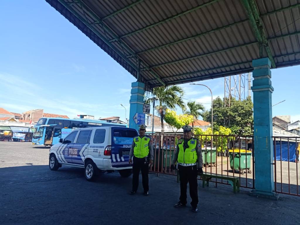 Polsek Semampir Melaksanakan Patroli Keamanan Waspada Kerawanan 3C di Terminal&nbsp;Ampel