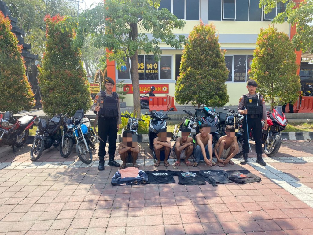 Polres Gresik Amankan Gerombolan Pemuda Bawa Sajam Diduga Hendak&nbsp;Tawuran