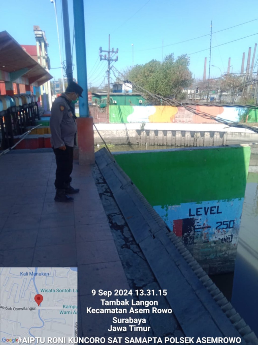 Polsek Asemrowo Pantau Debit Air di Rumah Pompa Balong II untuk Antisipasi&nbsp;Banjir